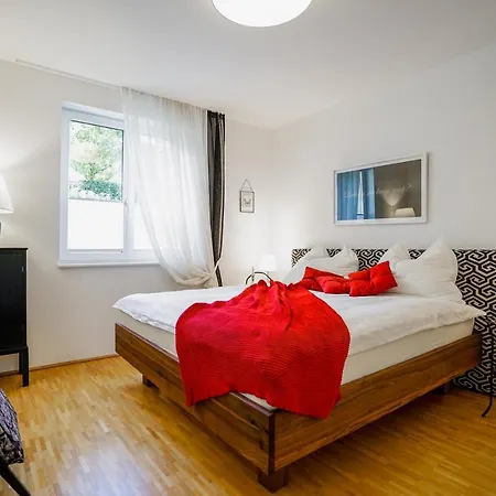 LOIDLs GUESTHOUSE Traunkirchen Exterior foto